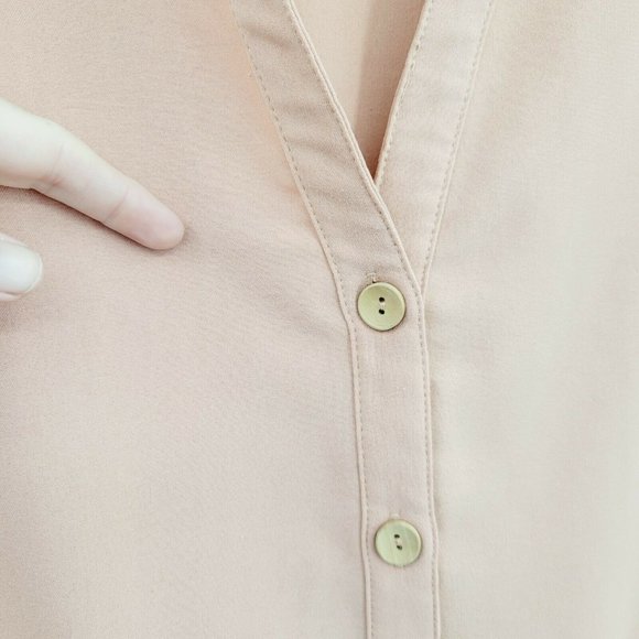 Entro Button-up Tiered Tunic Pink Size L Quarter Sleeve Solid Ruffle Split Neck - Picture 4 of 11